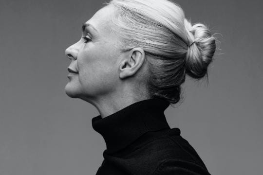 Facelift procedure illustration